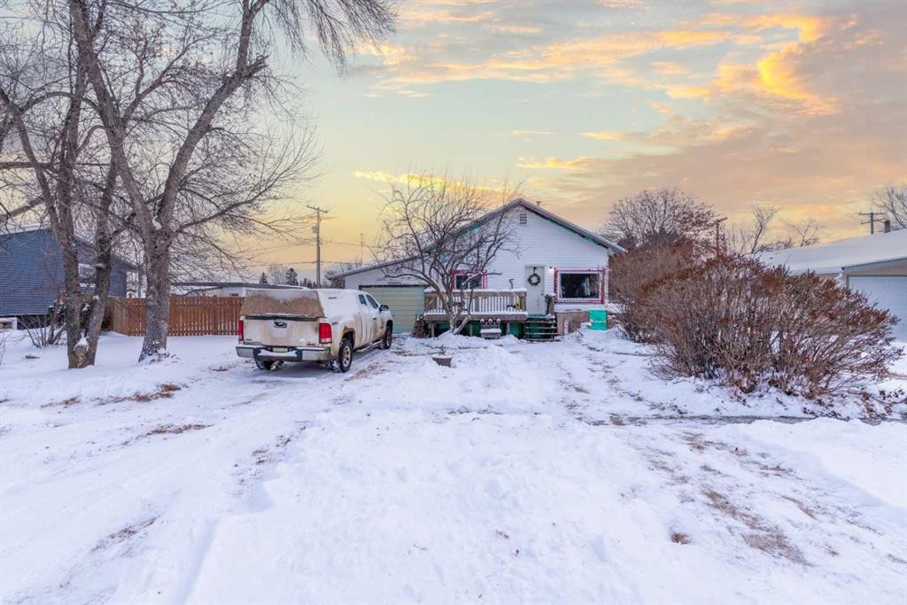 21 1 Street West, Neilburg, SK - Outdoor With View
