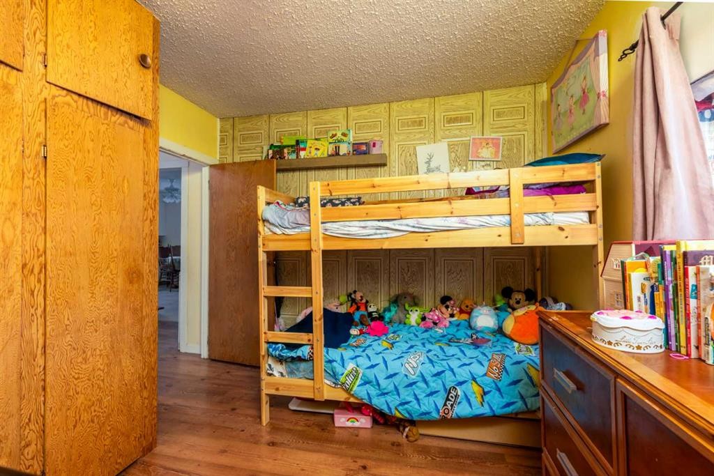 21 1 Street West, Neilburg, SK - Indoor