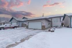 2912 65 Avenue Lloydminster, AB T9V 3H5