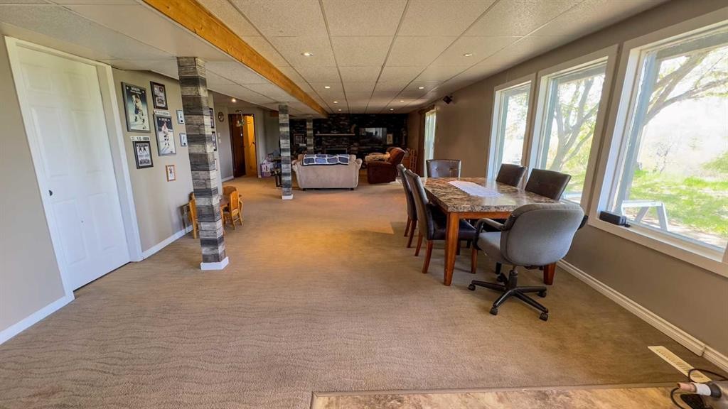 43365 Hwy 881, Hardisty, AB - Indoor