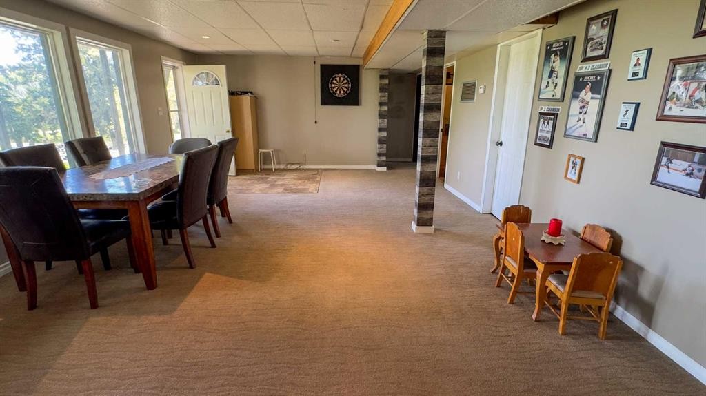 43365 Hwy 881, Hardisty, AB - Indoor Photo Showing Dining Room