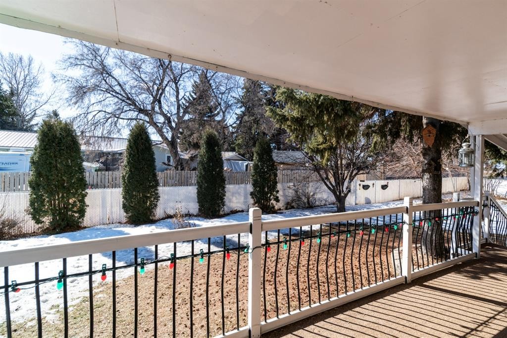 517 2 Street Crescent, Wainwright, AB -