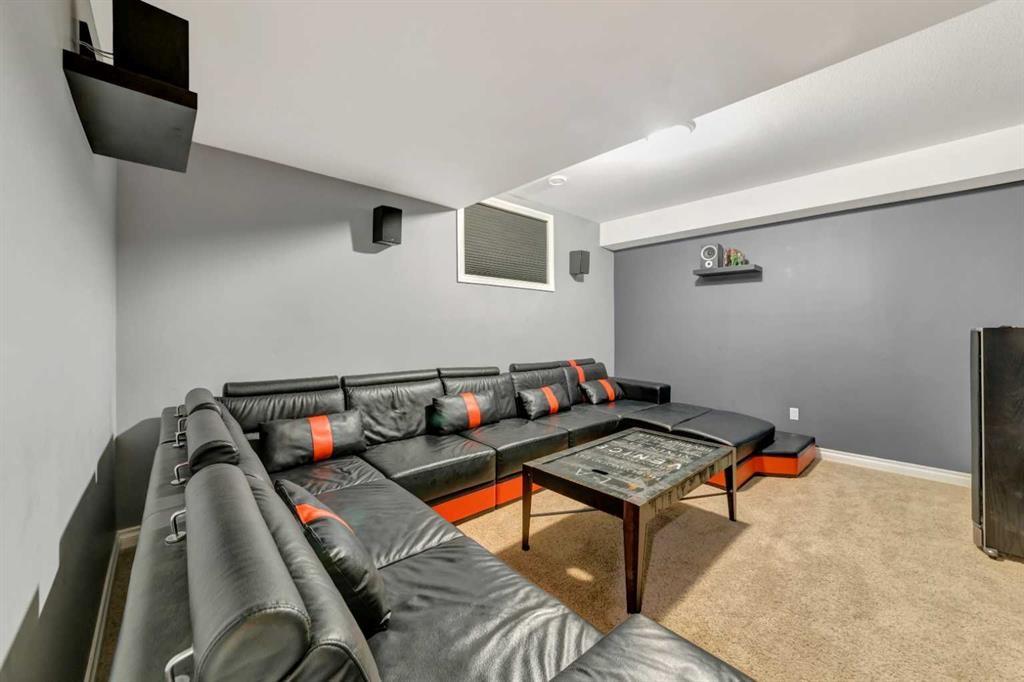 1607 54 Avenue Close, Lloydminster, AB - Indoor