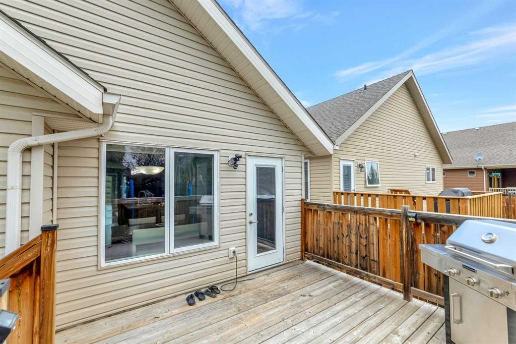 1607 54 Avenue Close, Lloydminster, AB - Outdoor With Deck Patio Veranda With Exterior
