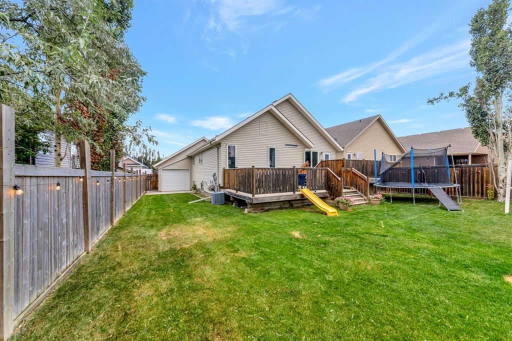 1607 54 Avenue Close, Lloydminster, AB - Outdoor With Deck Patio Veranda With Backyard With Exterior