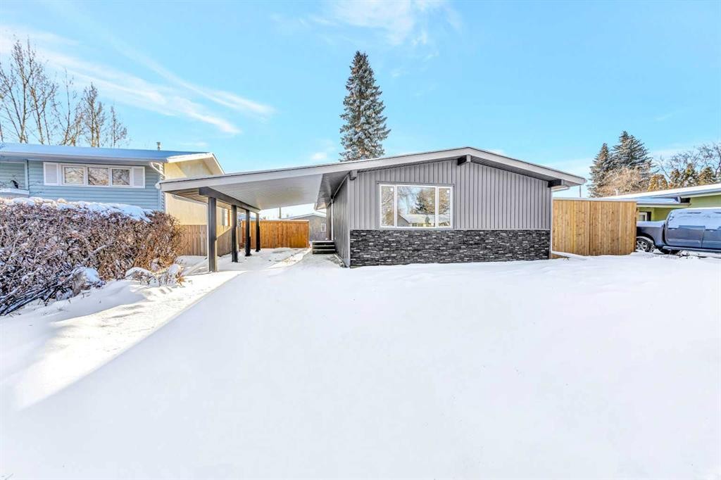 4703 37 Street, Lloydminster, SK - Outdoor