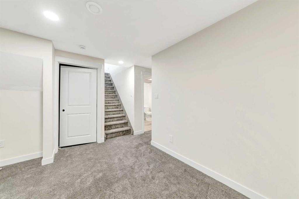 4703 37 Street, Lloydminster, SK - Indoor Photo Showing Other Room