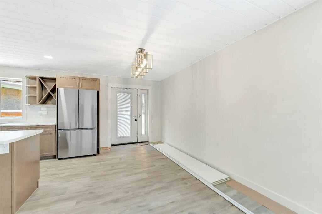 4703 37 Street, Lloydminster, SK - Indoor