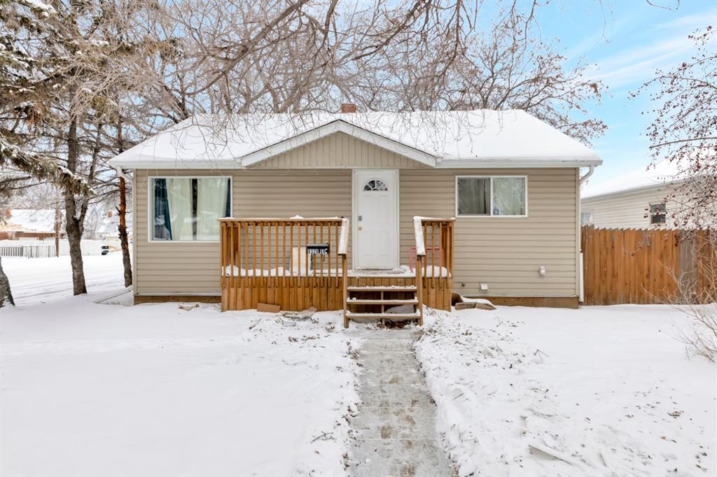 5320 50 Street, Lloydminster, AB - Outdoor With Deck Patio Veranda