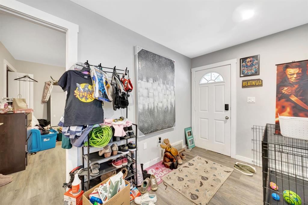 5320 50 Street, Lloydminster, AB - Indoor Photo Showing Other Room