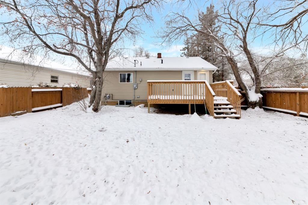 5320 50 Street, Lloydminster, AB - Outdoor With Deck Patio Veranda