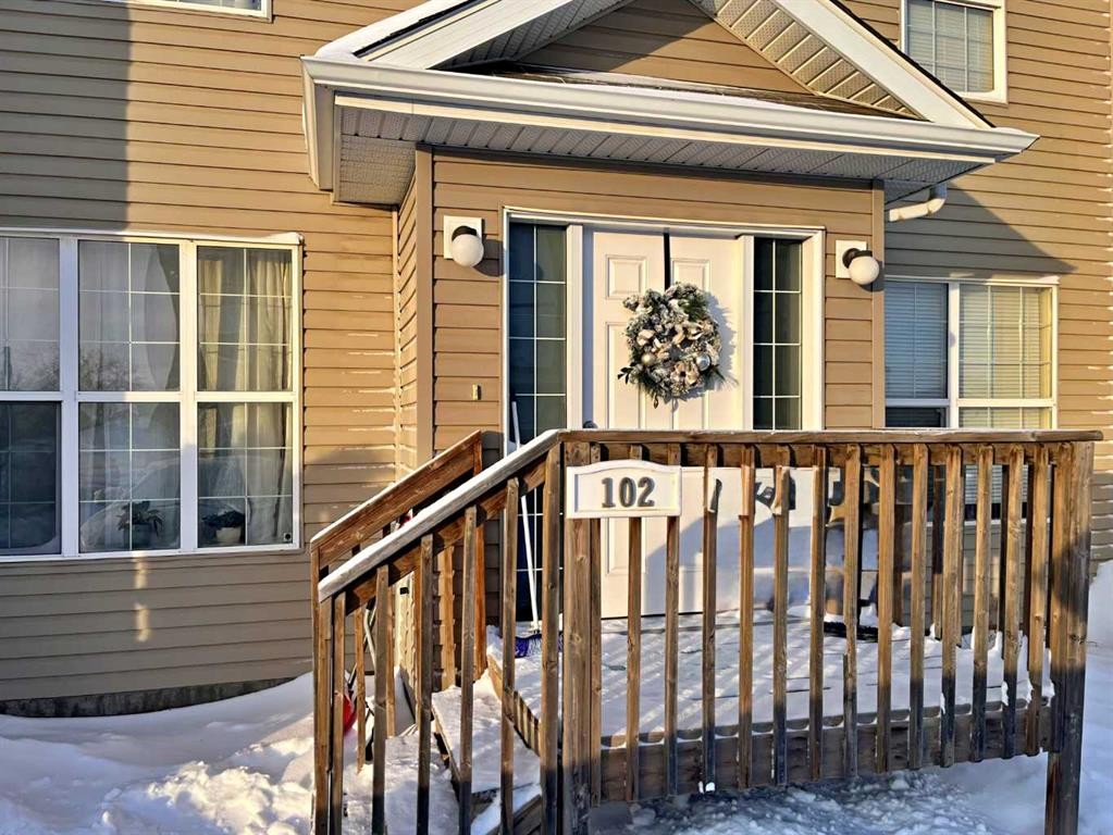 102-4520 51 Street, Vermilion, AB - Outdoor With Exterior