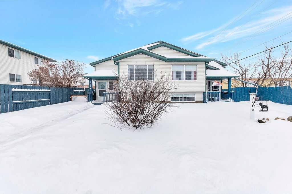 5010 31 Street, Lloydminster, AB - Outdoor