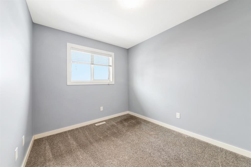 36-4118 41 Avenue, Lloydminster, SK - Indoor Photo Showing Other Room