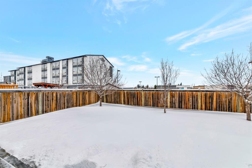 36-4118 41 Avenue, Lloydminster, SK - Outdoor