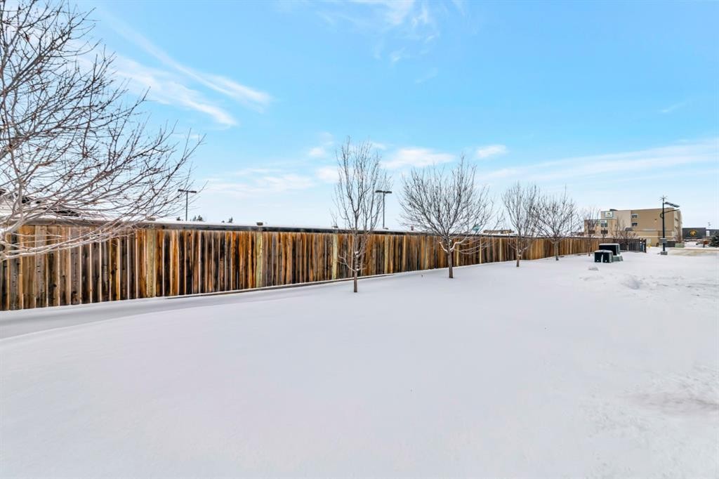 36-4118 41 Avenue, Lloydminster, SK - Outdoor