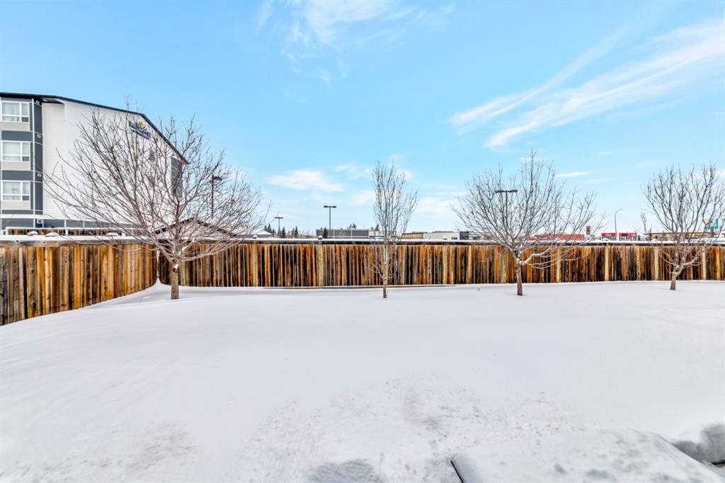 36-4118 41 Avenue, Lloydminster, SK - Outdoor