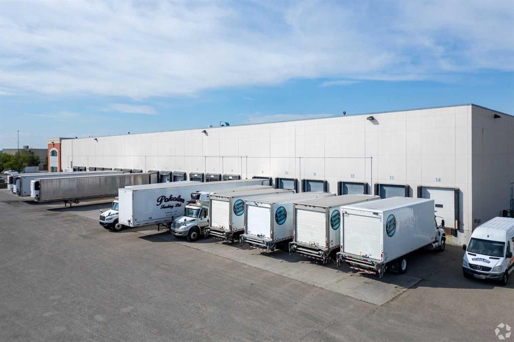 3000 15 Street Ne, Calgary, AB