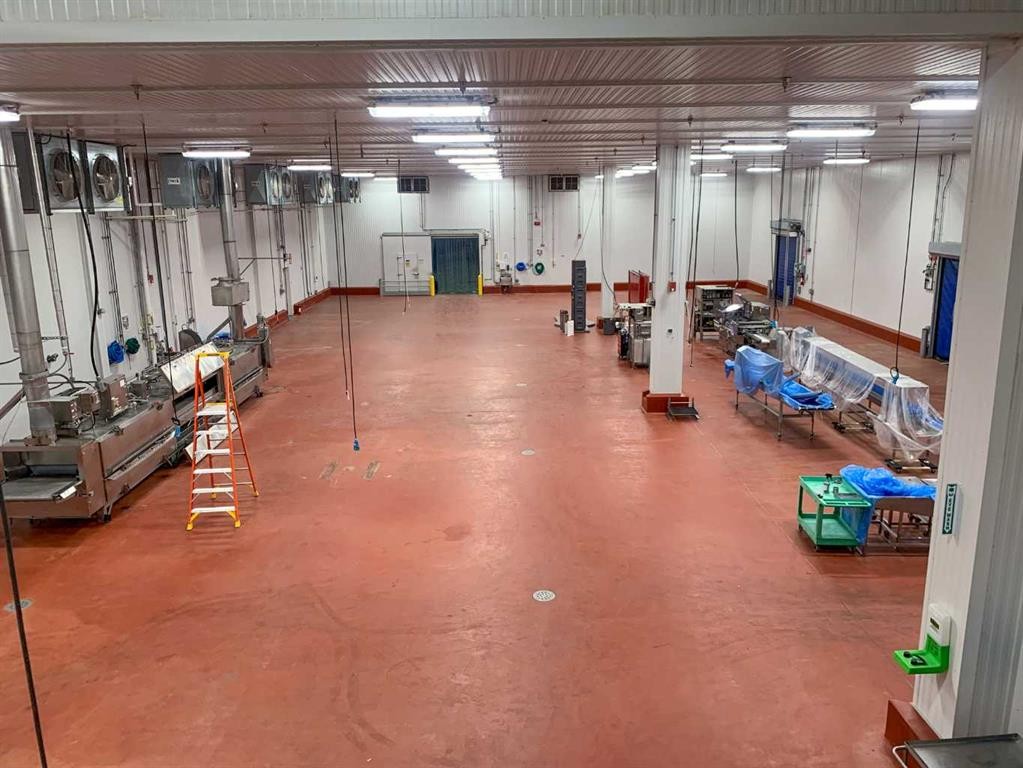 3000 15 Street Ne, Calgary, AB