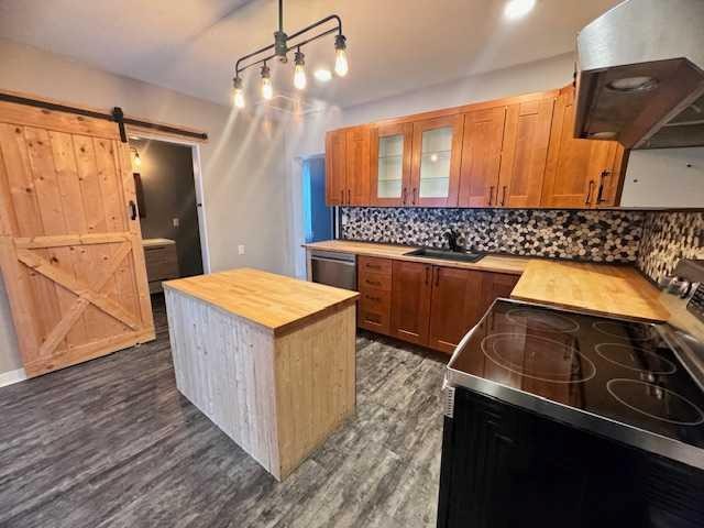 126 Main Street, Lashburn, SK - Indoor