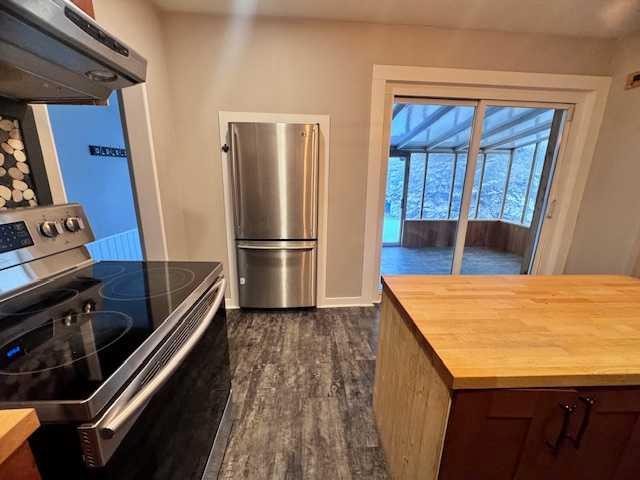 126 Main Street, Lashburn, SK - Indoor Photo Showing Other Room