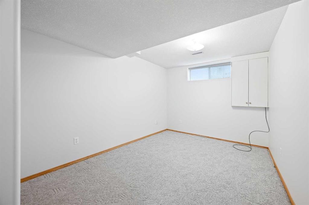 4006 59 Avenue Close, Lloydminster, AB - Indoor Photo Showing Other Room