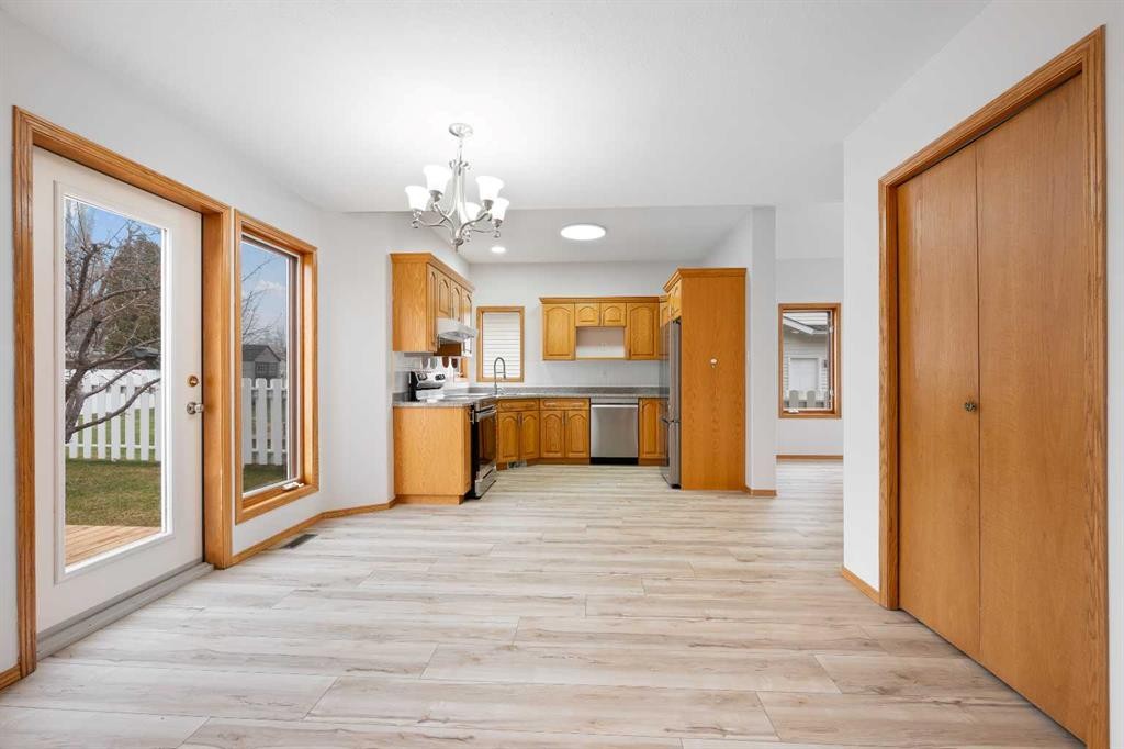 4006 59 Avenue Close, Lloydminster, AB - Indoor