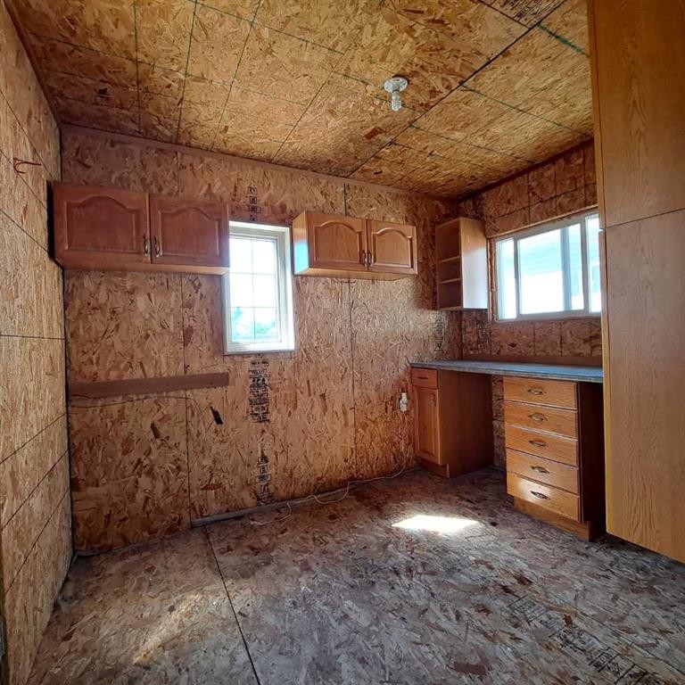 5308 49 Avenue, Lloydminster, SK - Indoor Photo Showing Other Room