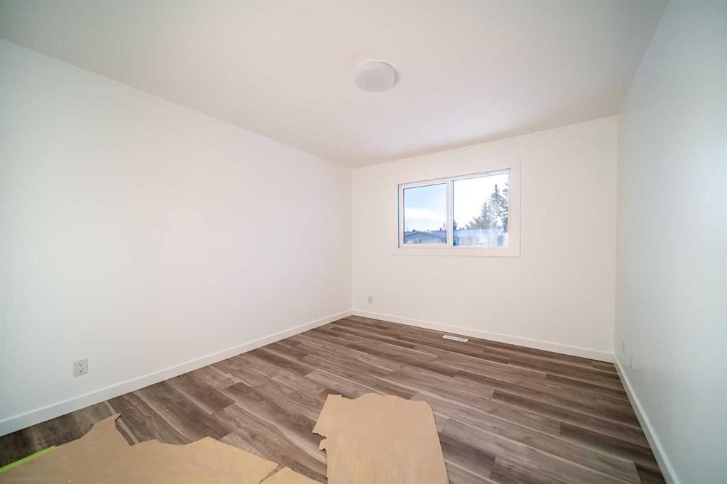 226 5 Avenue, Wainwright, AB - Indoor Photo Showing Other Room