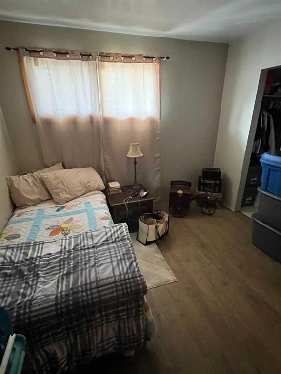 5127 52 Street, Mannville, AB - Indoor Photo Showing Bedroom