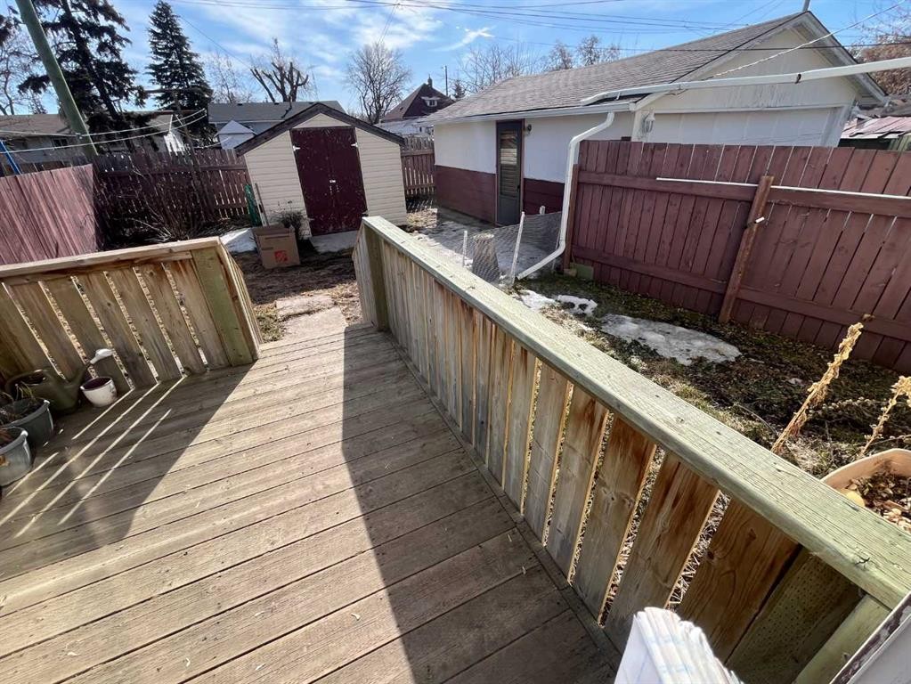 5127 52 Street, Mannville, AB - Outdoor With Exterior