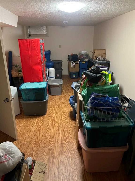 5127 52 Street, Mannville, AB - Indoor