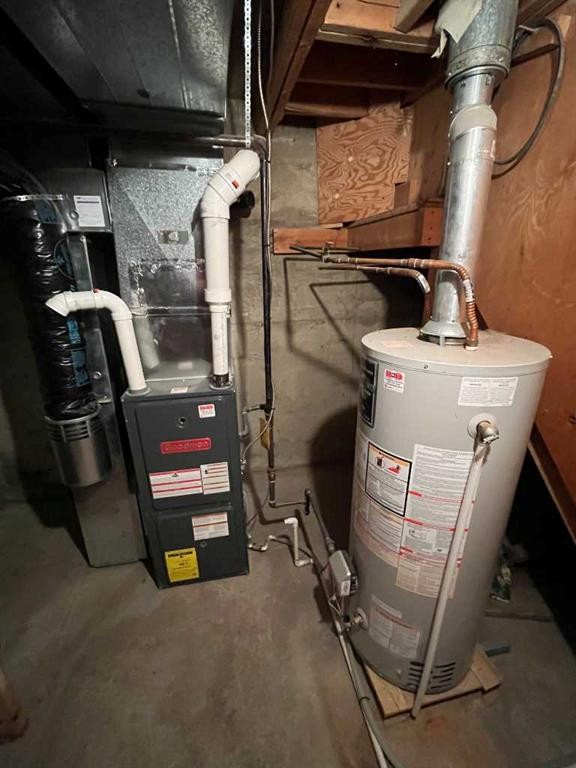 5127 52 Street, Mannville, AB - Indoor Photo Showing Basement