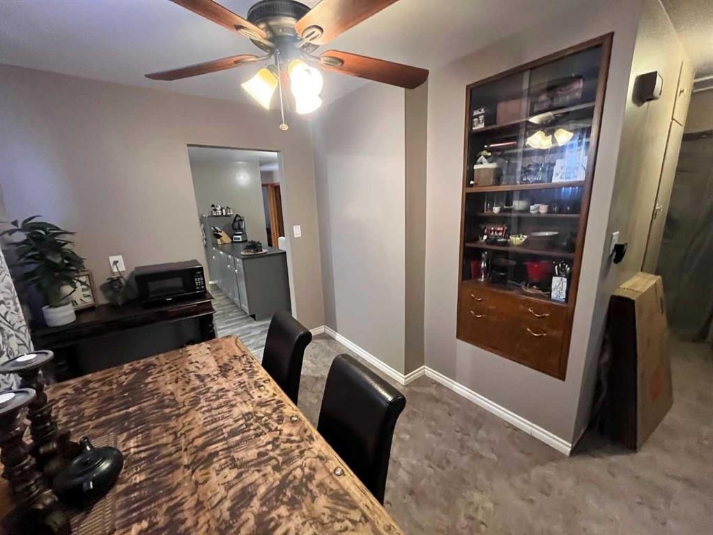 5127 52 Street, Mannville, AB - Indoor