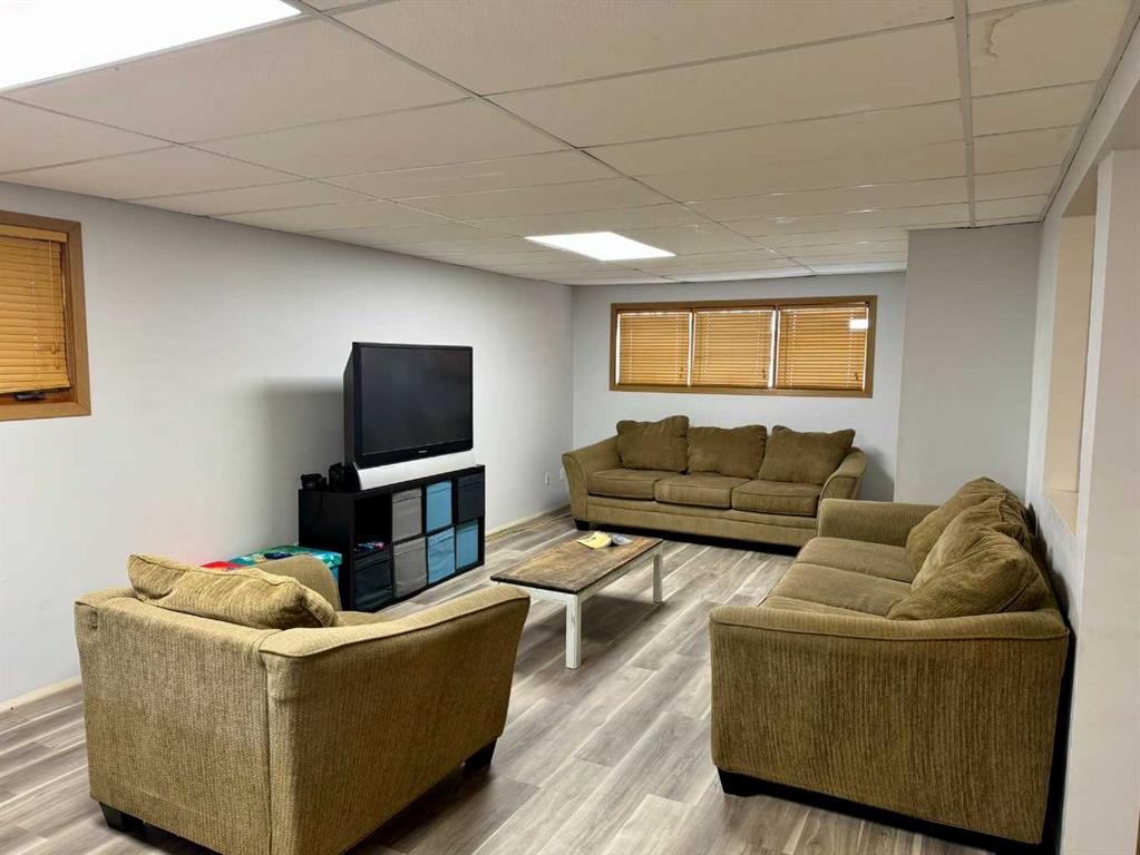 1925 5 Avenue, Wainwright, AB - Indoor Photo Showing Basement