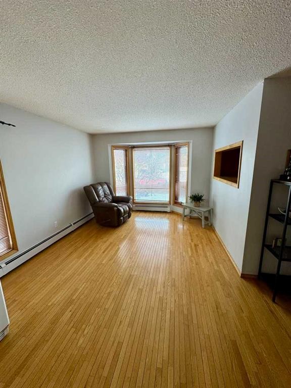 1925 5 Avenue, Wainwright, AB - Indoor Photo Showing Other Room
