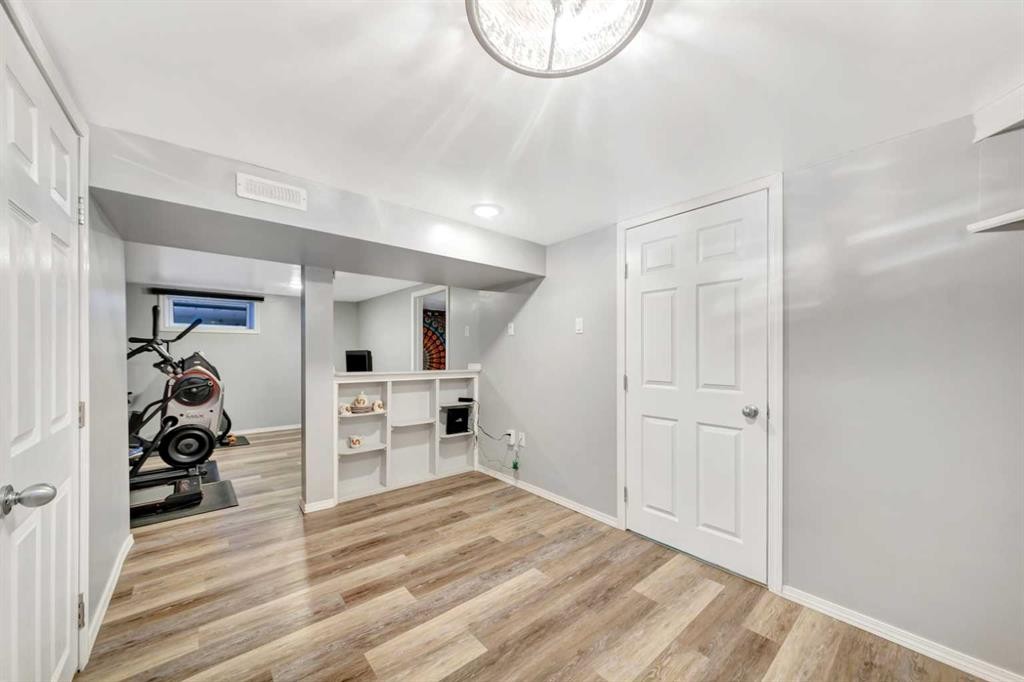 230 2 Avenue, St. Walburg, SK - Indoor