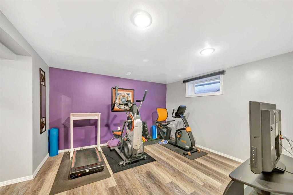 230 2 Avenue, St. Walburg, SK - Indoor Photo Showing Gym Room