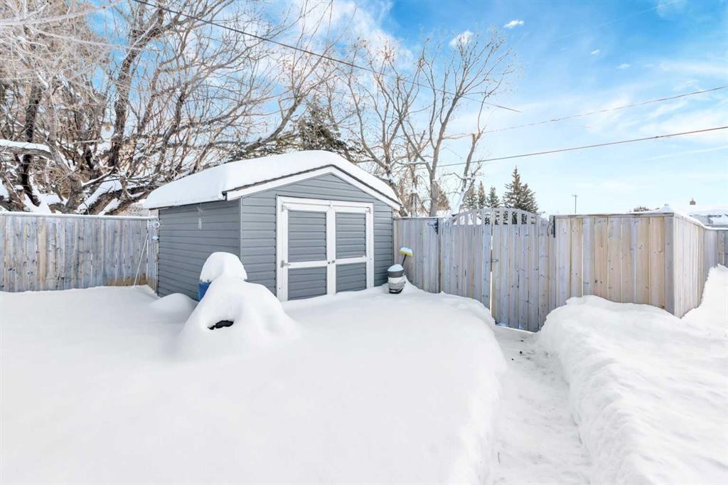 230 2 Avenue, St. Walburg, SK - Outdoor