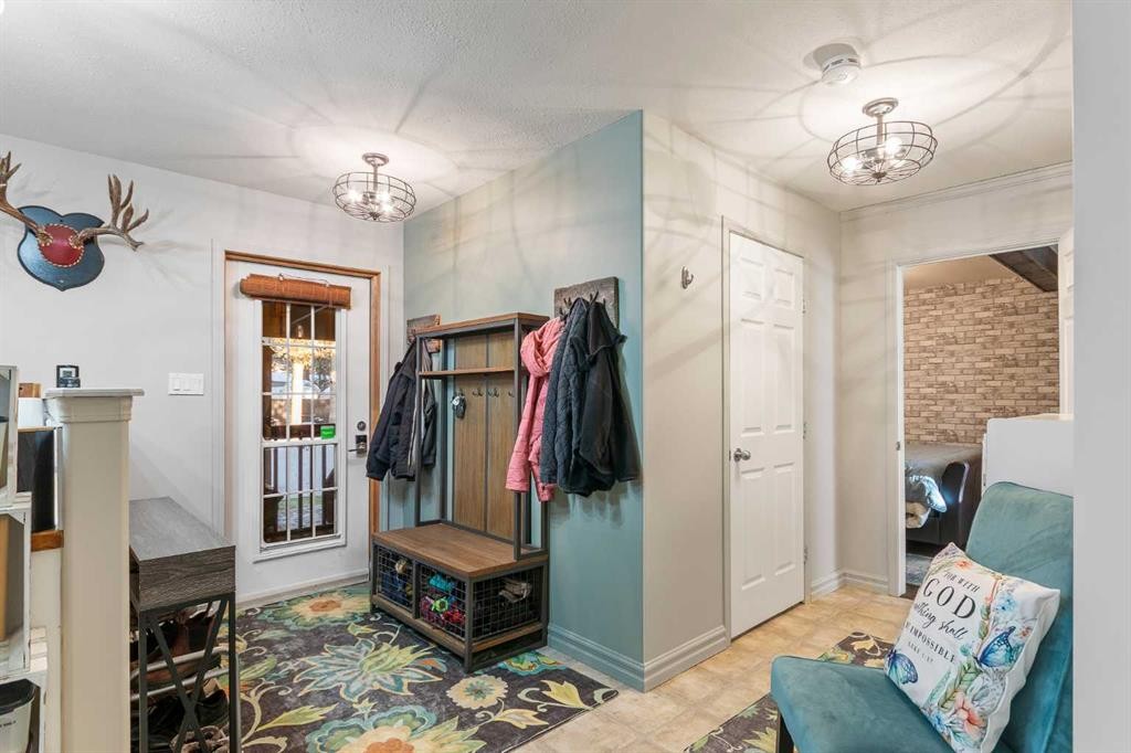 1013 Osprey Drive, Livelong, SK - Indoor