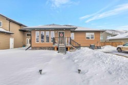 5514 52 Avenue Blackfoot, AB T0B 0L0