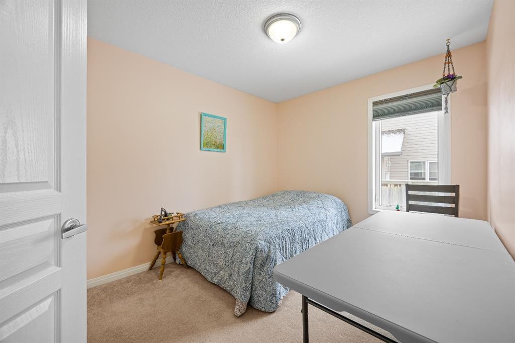 3904 63 Avenue, Lloydminster, AB - Indoor Photo Showing Bedroom