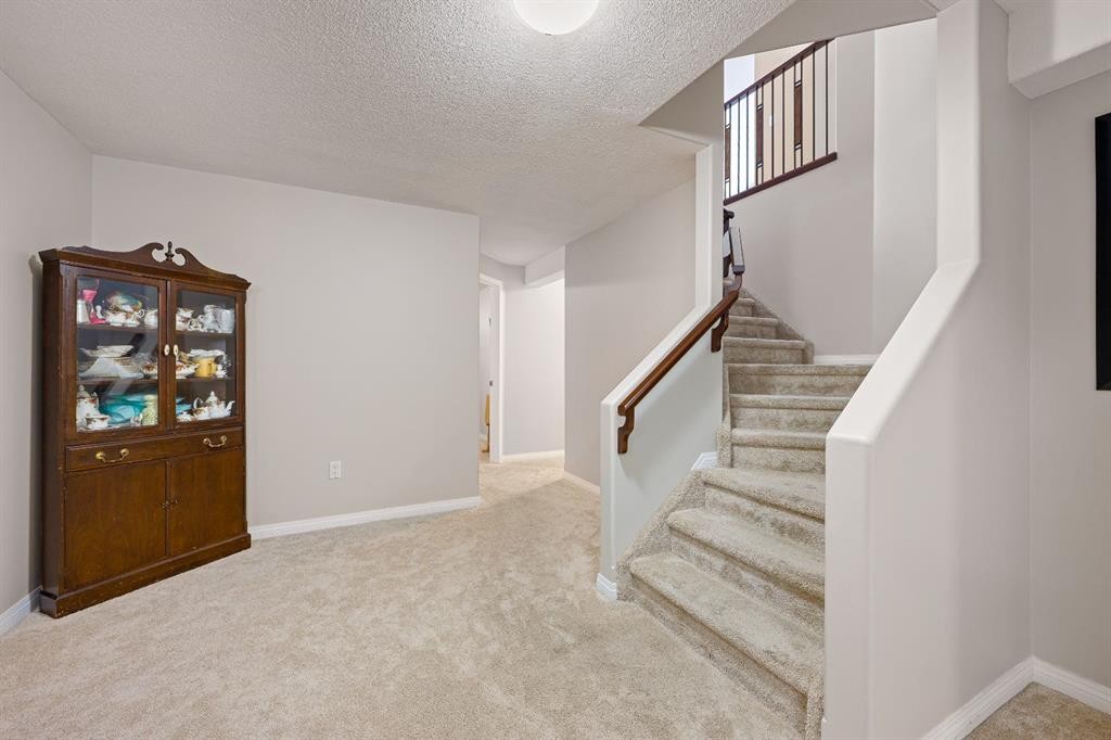 3904 63 Avenue, Lloydminster, AB - Indoor Photo Showing Other Room