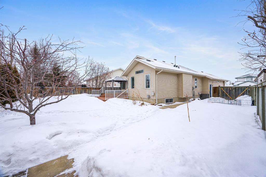 3904 63 Avenue, Lloydminster, AB - Outdoor