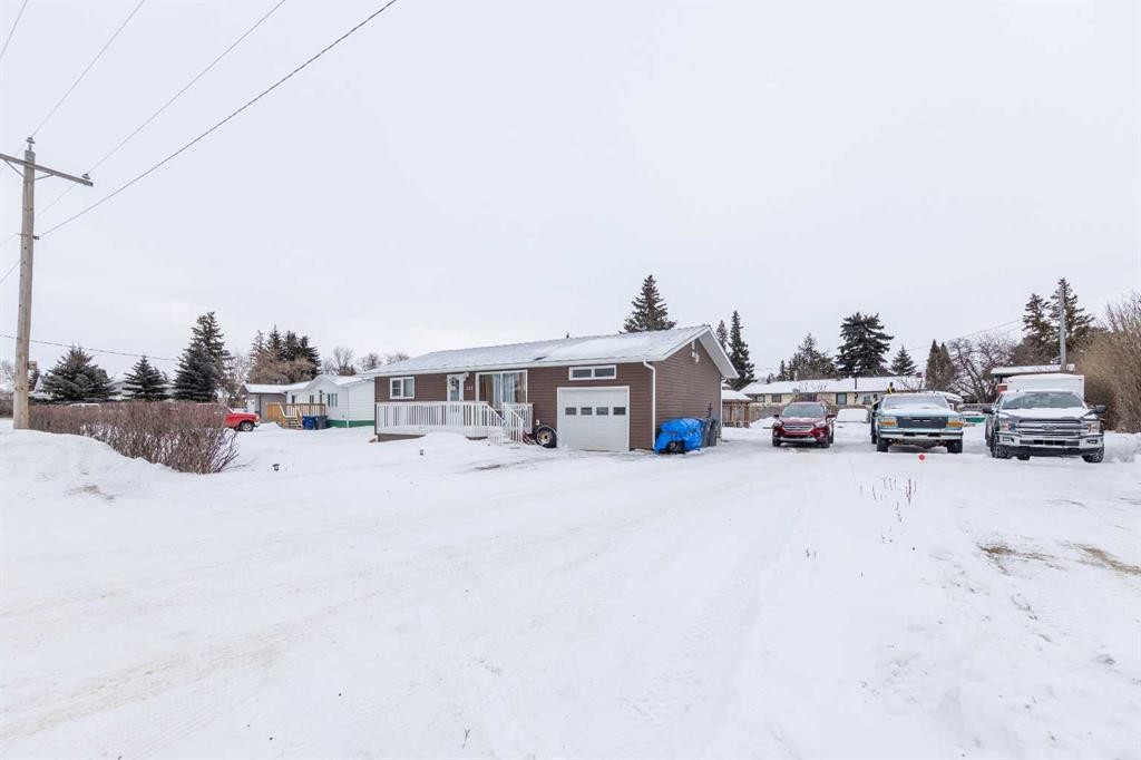 111 4 Avenue West, Maidstone, SK - Outdoor