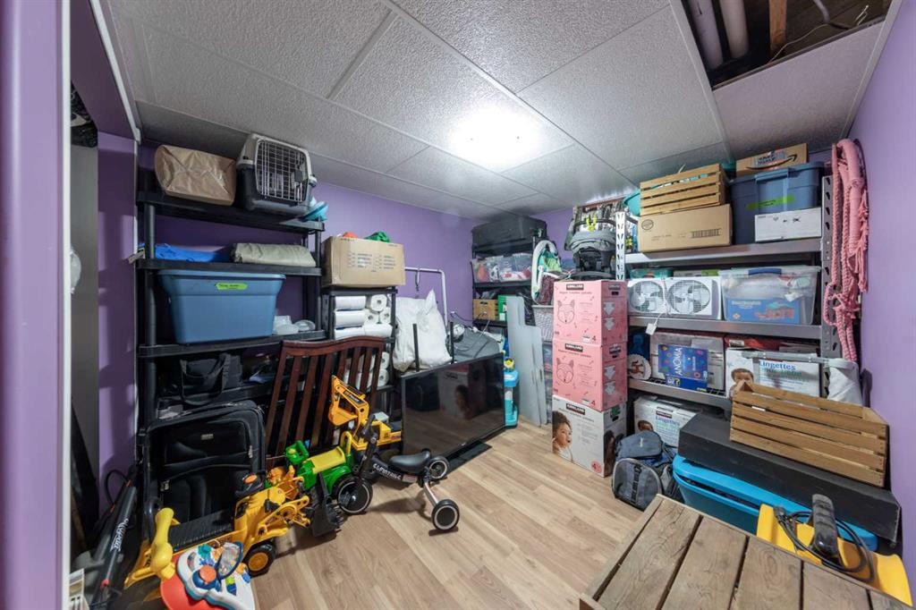 111 4 Avenue West, Maidstone, SK - Indoor