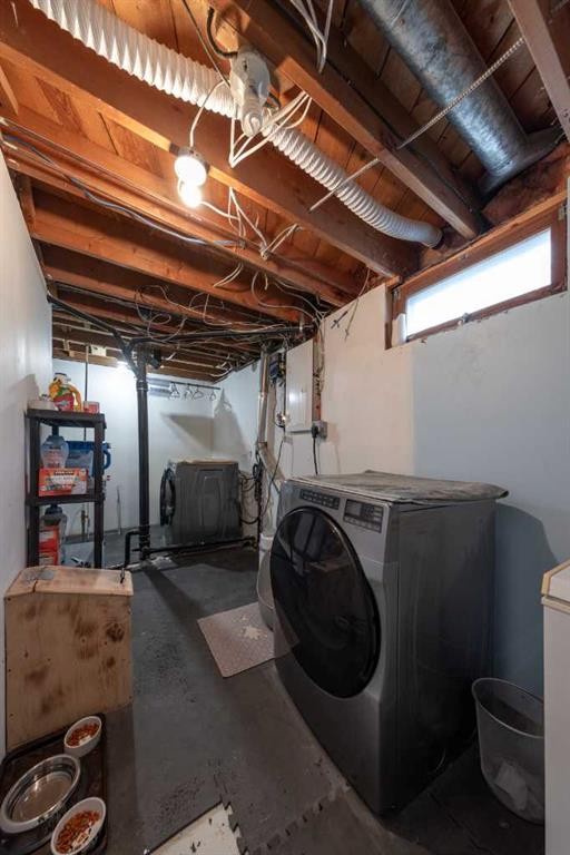 111 4 Avenue West, Maidstone, SK - Indoor