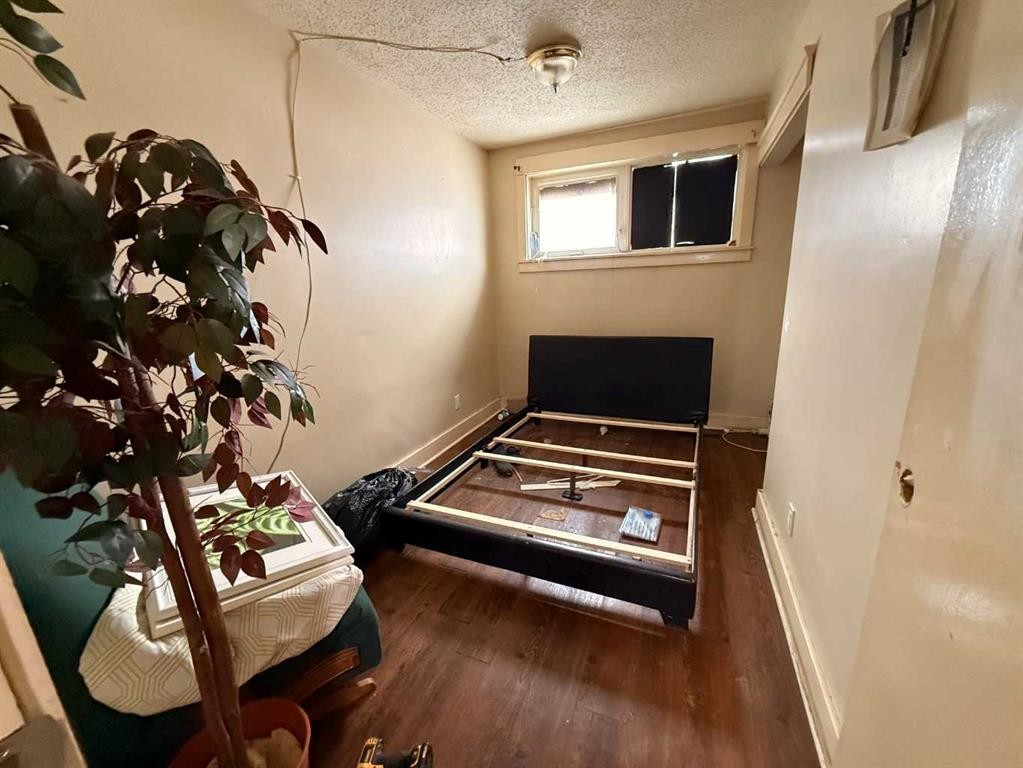 56-305 5 Street, Wainwright, AB - Indoor Photo Showing Other Room