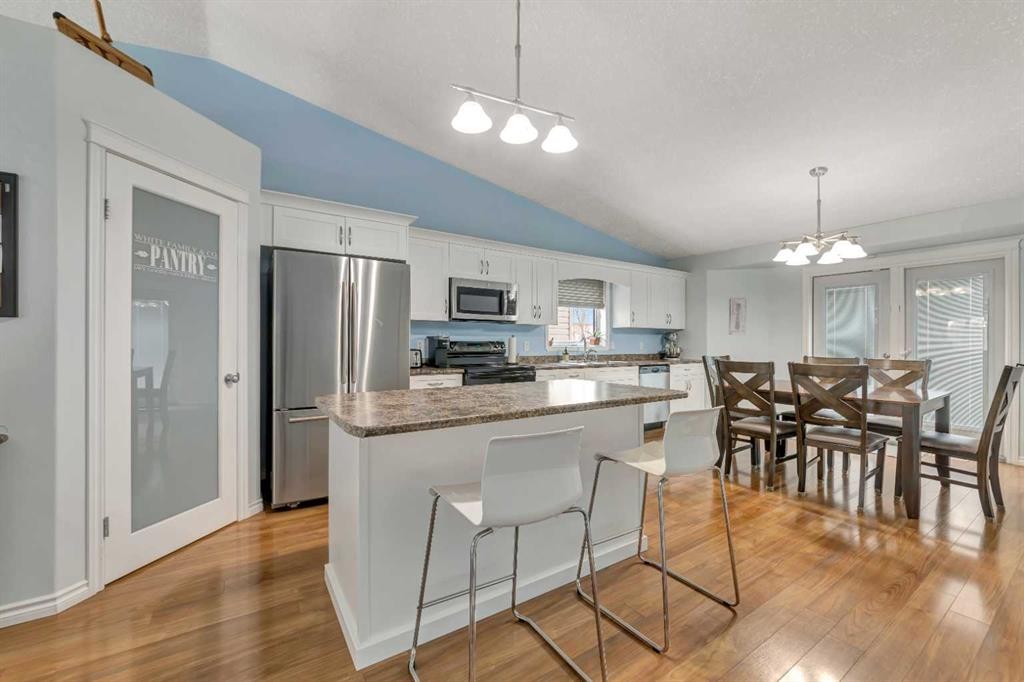 3204 65 Avenue, Lloydminster, AB - Indoor