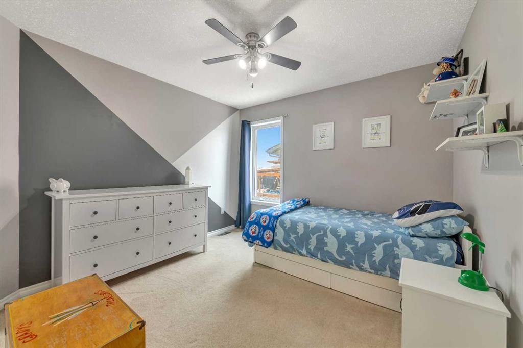 3204 65 Avenue, Lloydminster, AB - Indoor Photo Showing Bedroom